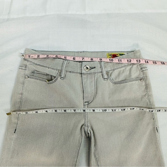 Blank NYC Size 25 x 32.5 Gray Straight Leg  Stretch Jeans - Picture 8 of 10
